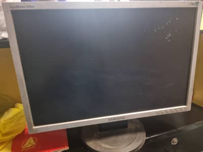Samsung LCD monitor