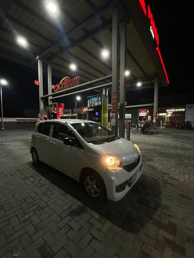 Daihatsu Mira 2012