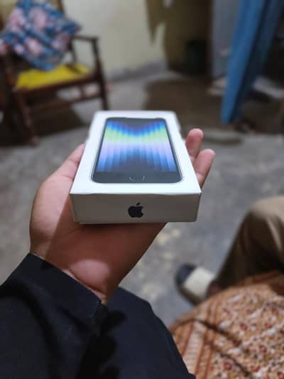 Apple iPhone SE 3