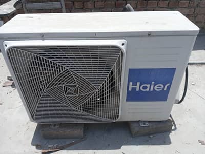 Haier 1.5 Ton (Non-Inverter) AC.