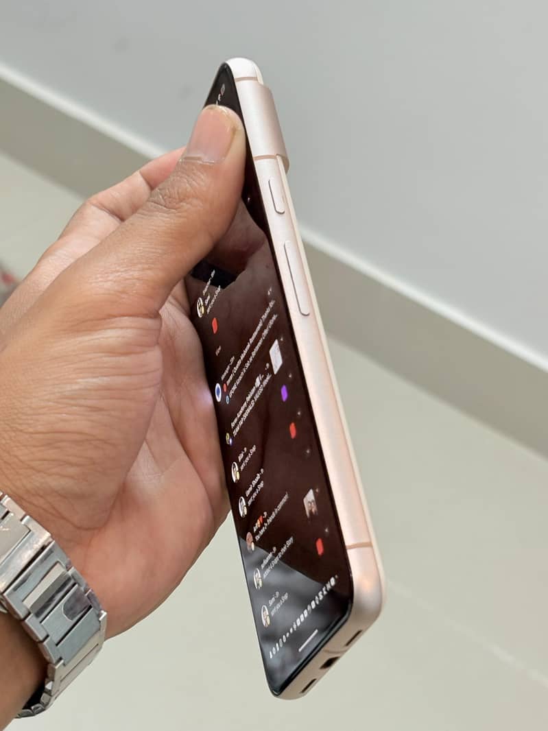 Google Pixel 8 2