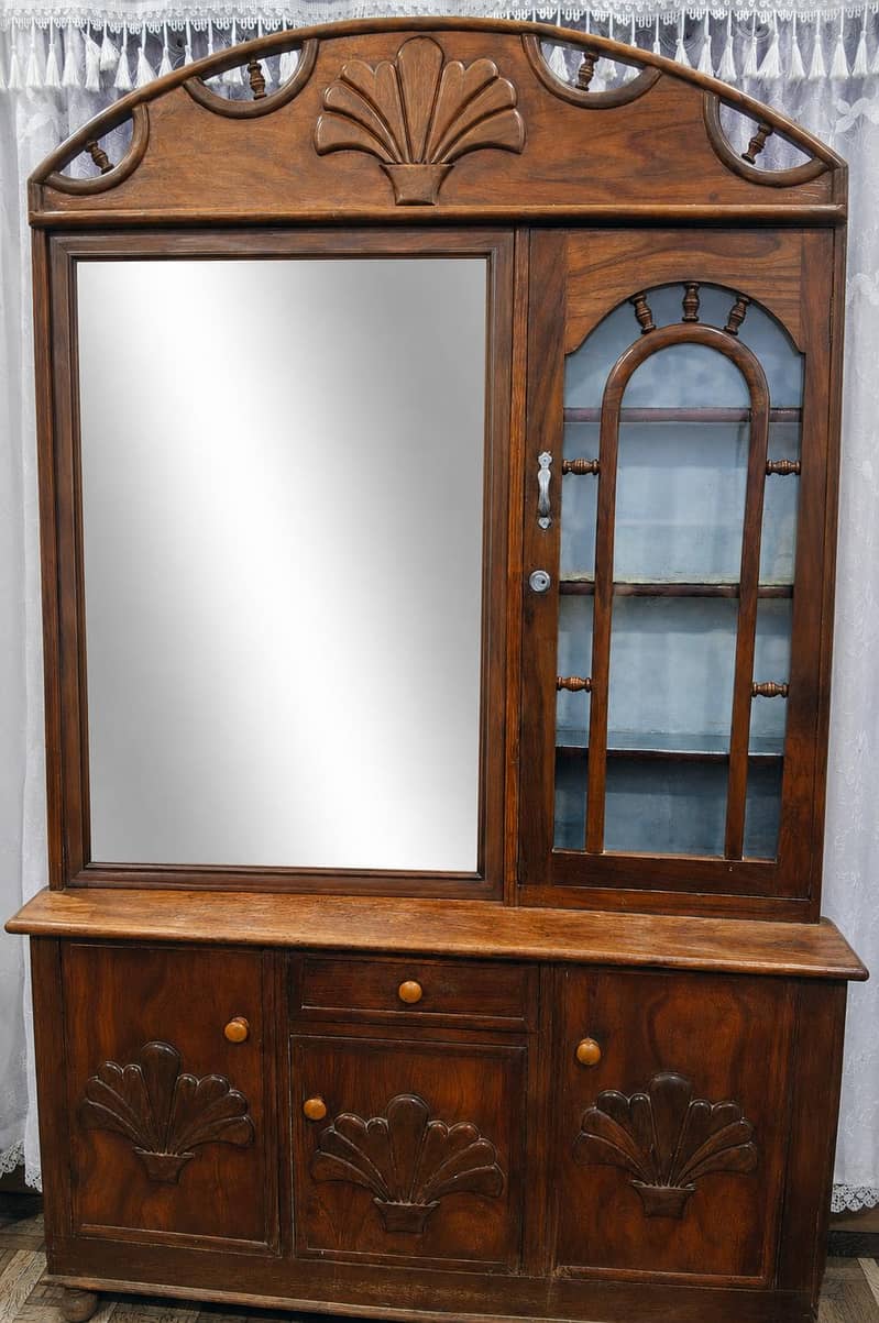 vanity/ dressing table 0
