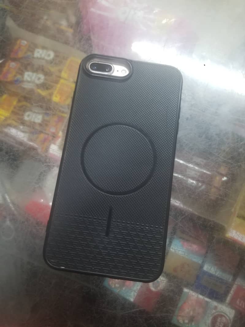 Apple iPhone 7 Plus 0