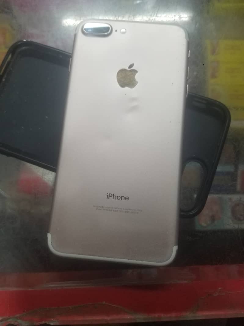 Apple iPhone 7 Plus 4