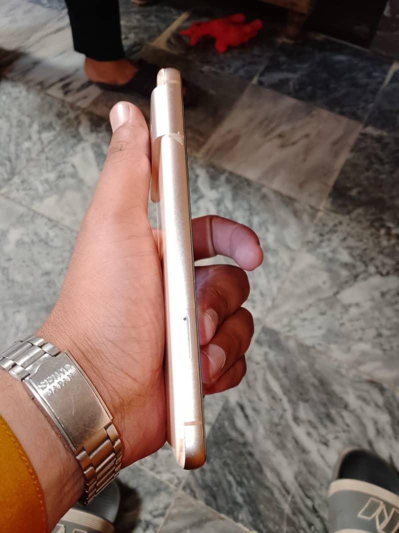 Google Pixel 8 3