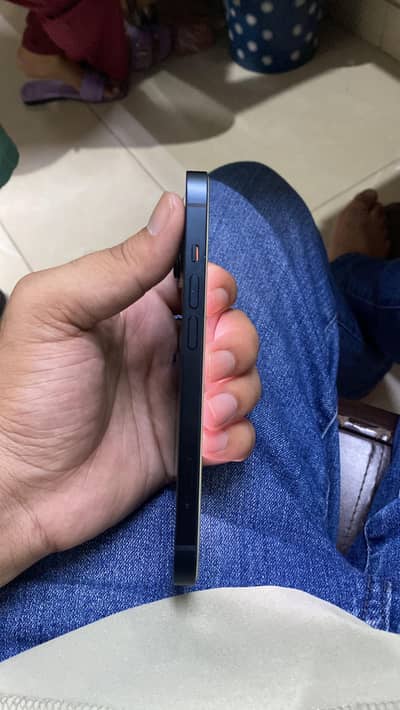 Apple iPhone 14