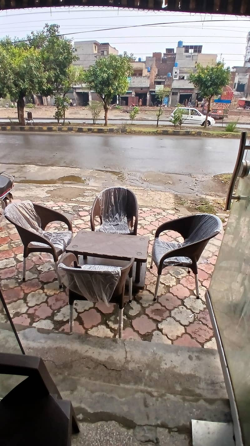 plastic chair table 0