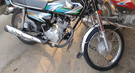 Honda 125 black 2023 model