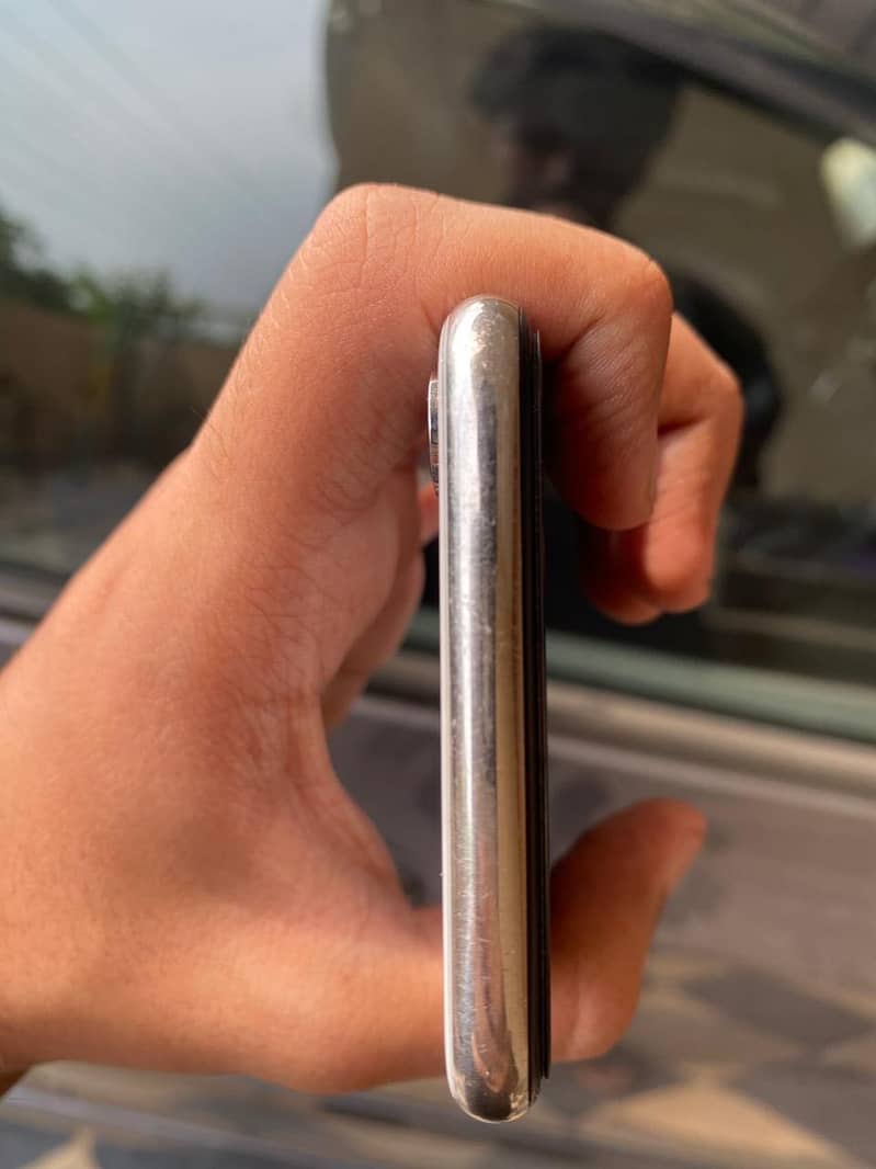 Apple iPhone X 1