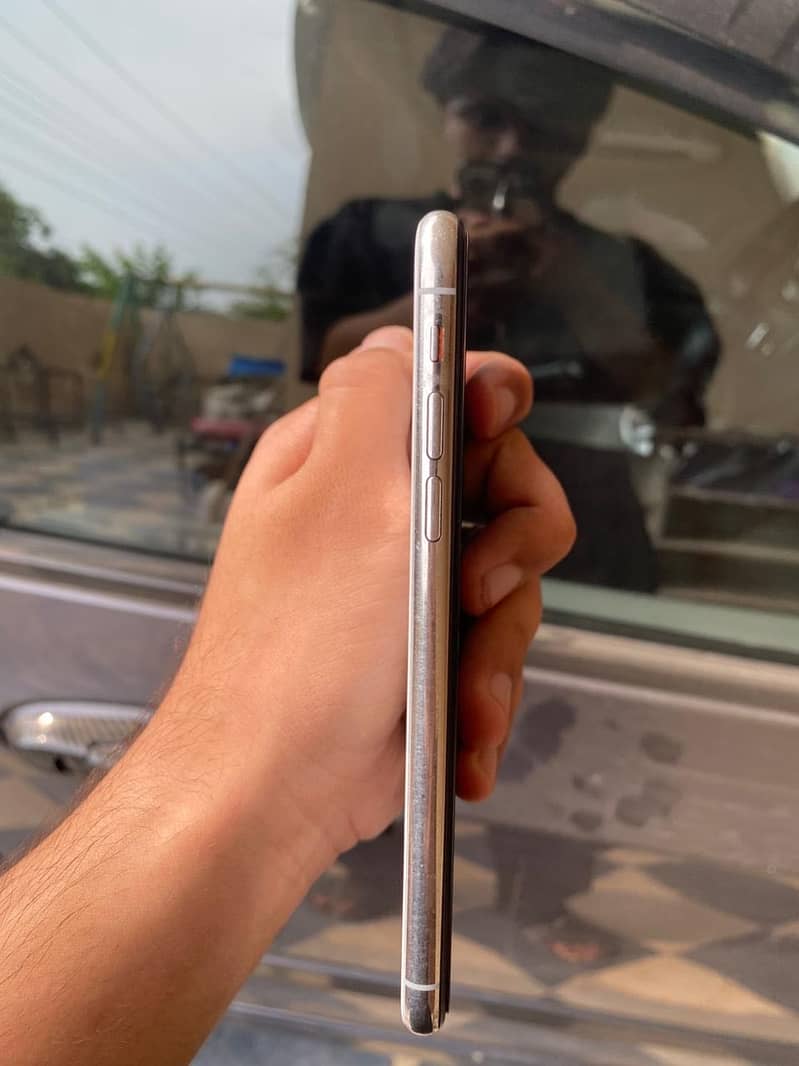 Apple iPhone X 2