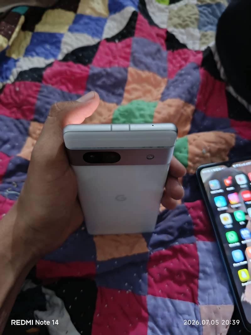Google Pixel 7a 3