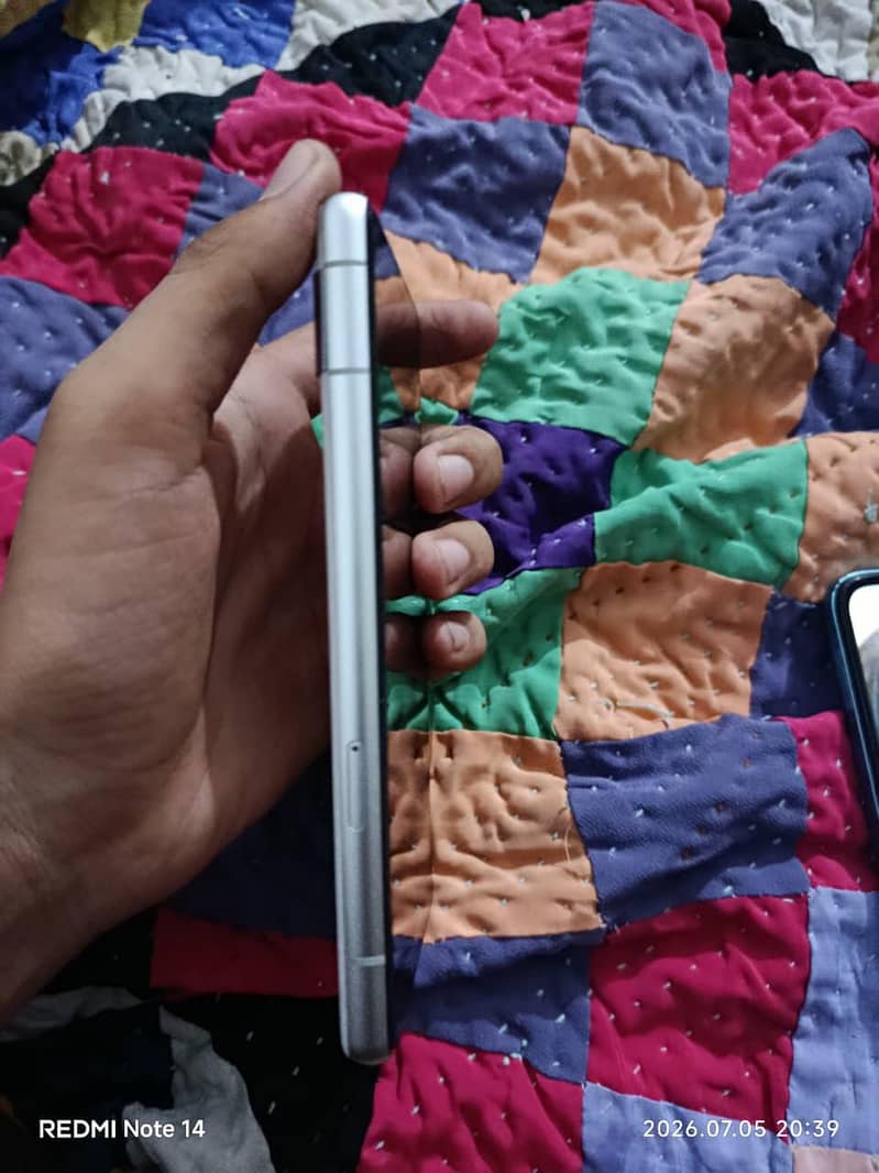 Google Pixel 7a 4