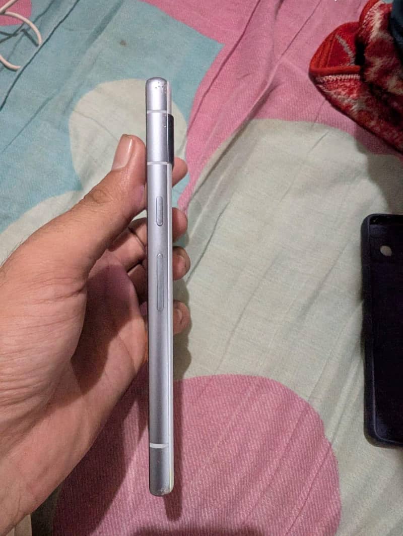 Google Pixel 7a 2