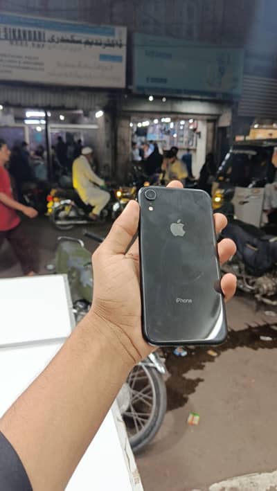 Apple iPhone XR