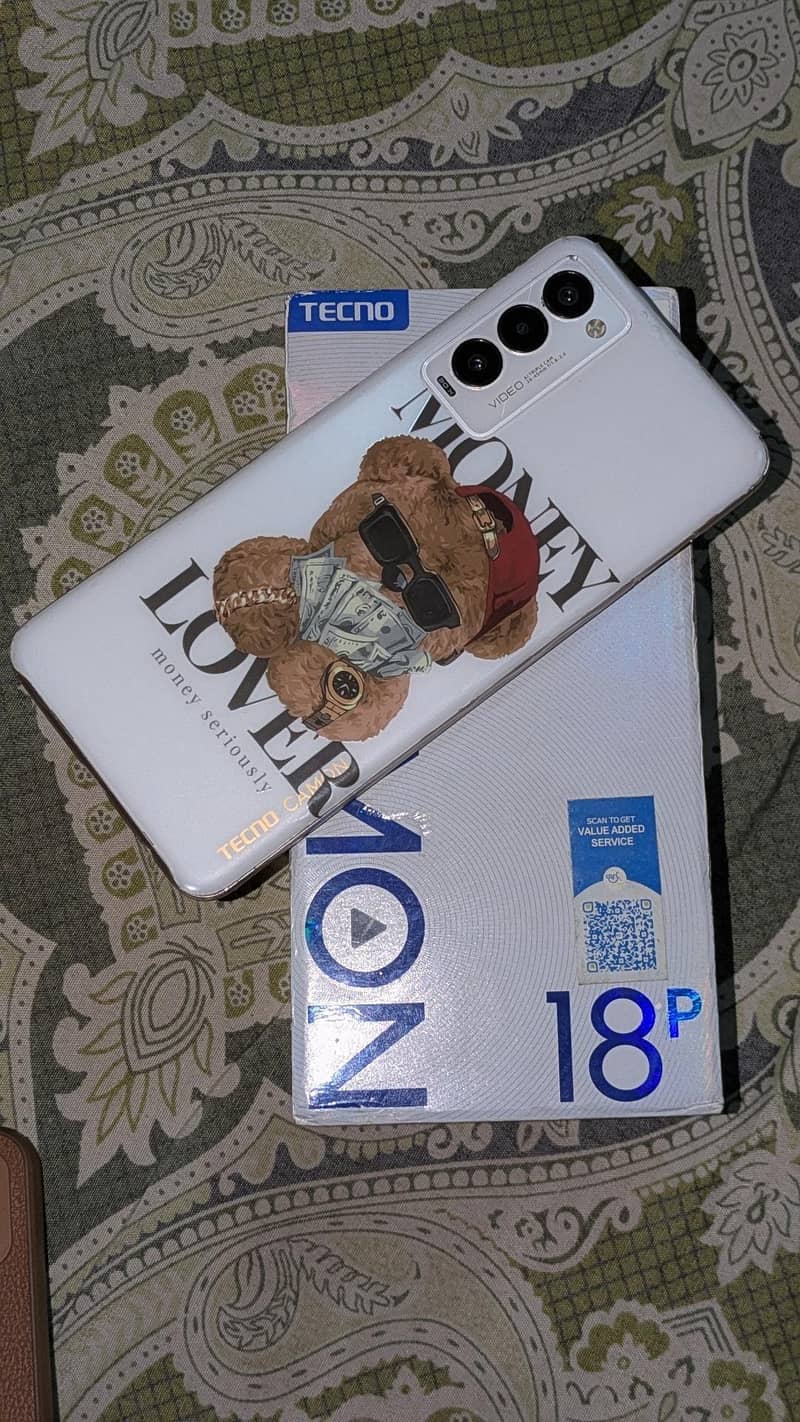 Tecno CAMON 18 Premier 1