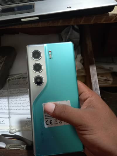 Tecno CAMON 40 Pro
