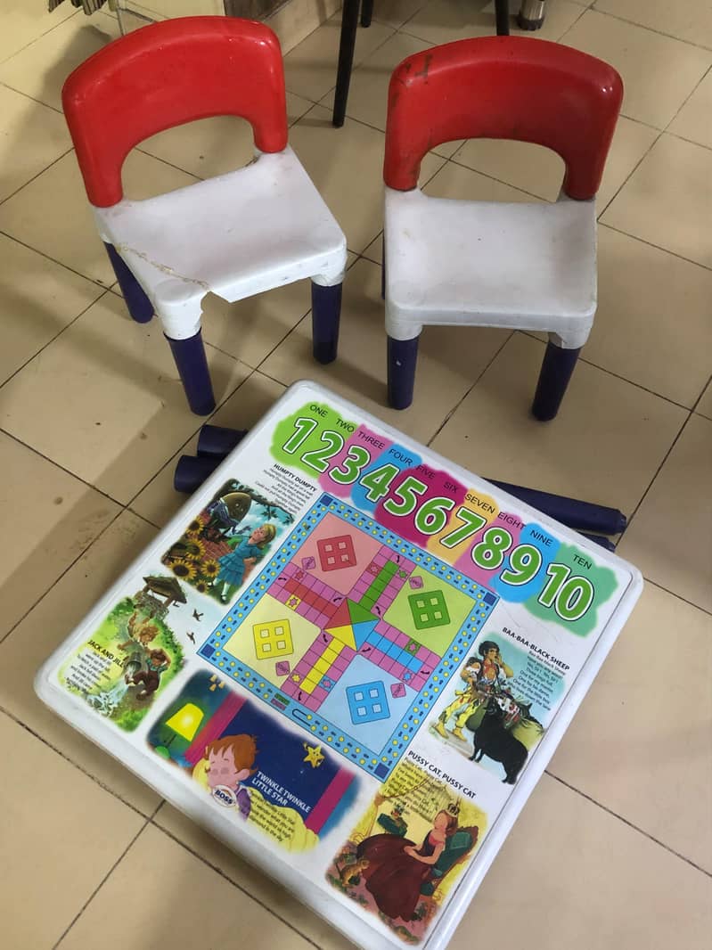 table 2 chairs 2