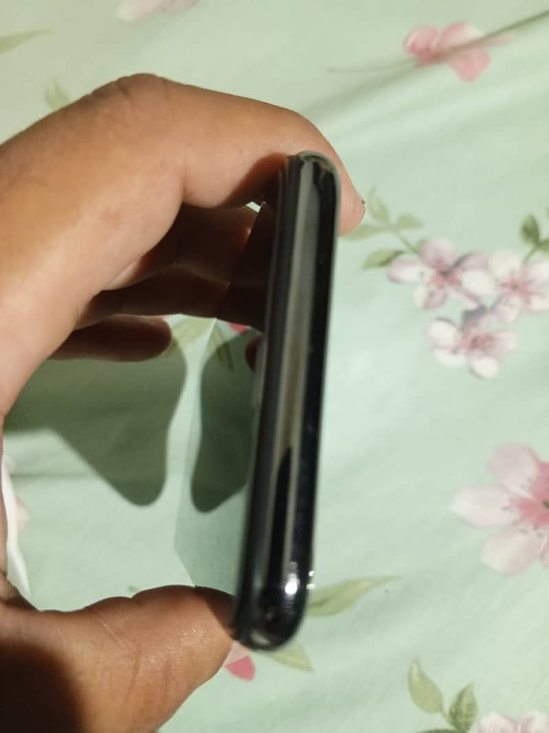 iphone x 4