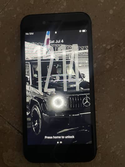 Apple iPhone SE 3 Cash only No Exchange