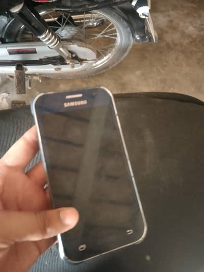 Samsung Mobile J1 Ace