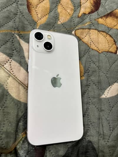 Apple iPhone 13