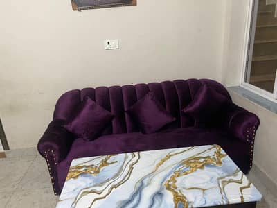 2 seater And 3 seater Sofa set In A1 Condition New Poshish