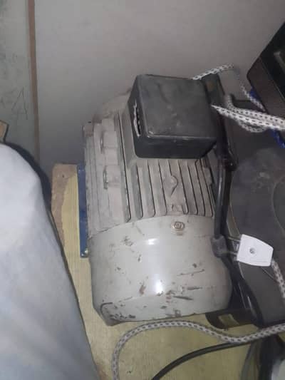 press machine 2 hors p3phase moter single phase moter available All ok