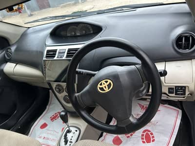 Toyota Belta 2006