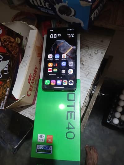 infinx note 40  8+8.256 10 /9.5 condition