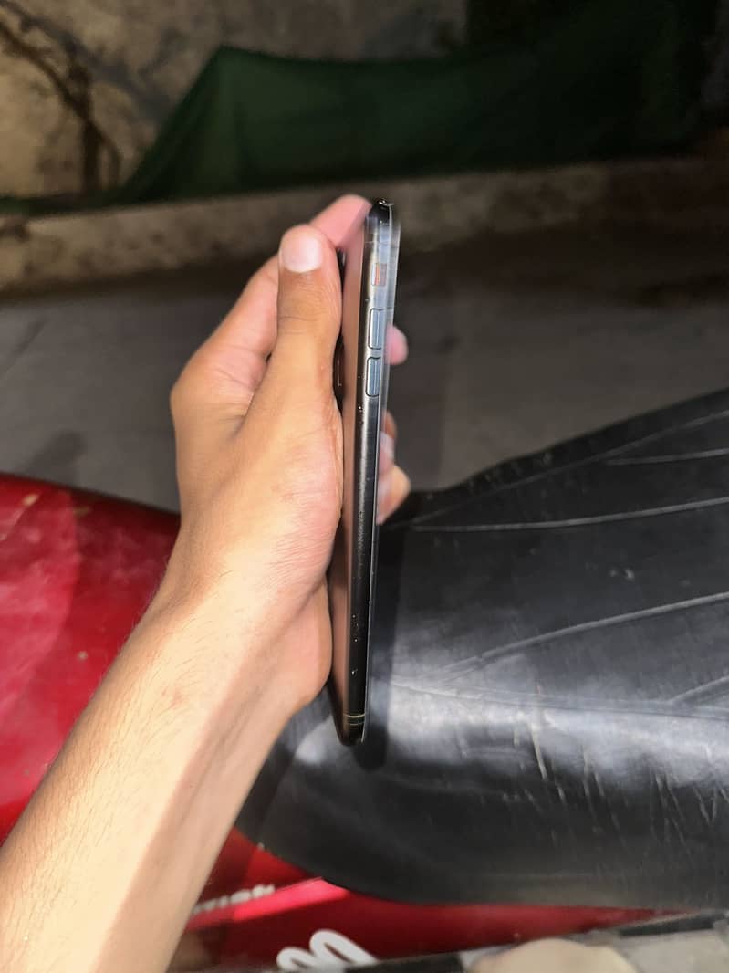 Apple iPhone 7 Plus 3