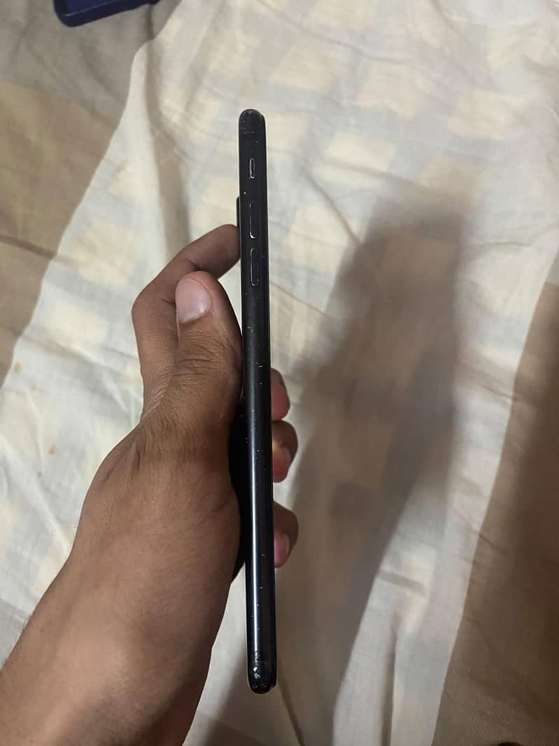 Apple iPhone 7 Plus 1