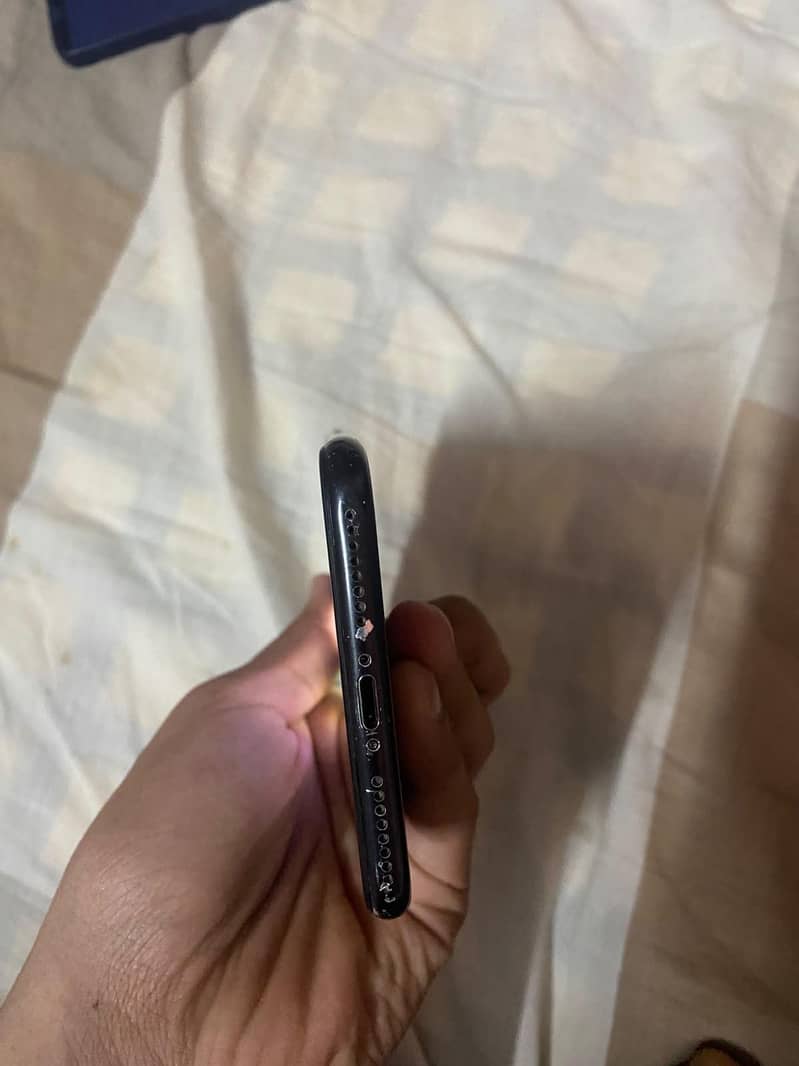 Apple iPhone 7 Plus 2