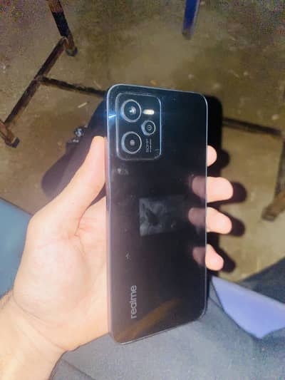 Realme C35