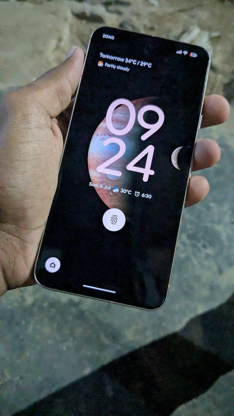 Google Pixel 8 4