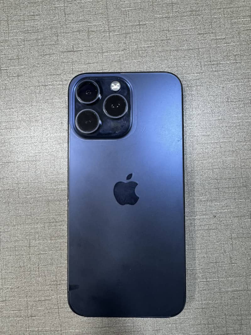 iPhone 15 Pro Max 5