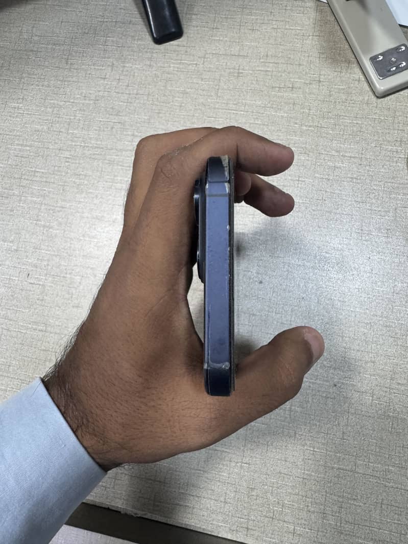 iPhone 15 Pro Max 7