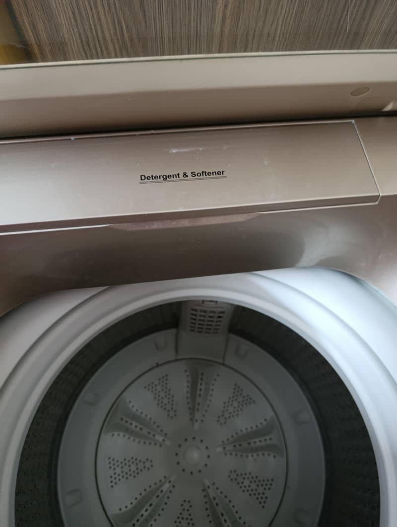 Automatic top load washing machine 4