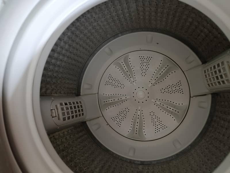 Automatic top load washing machine 8