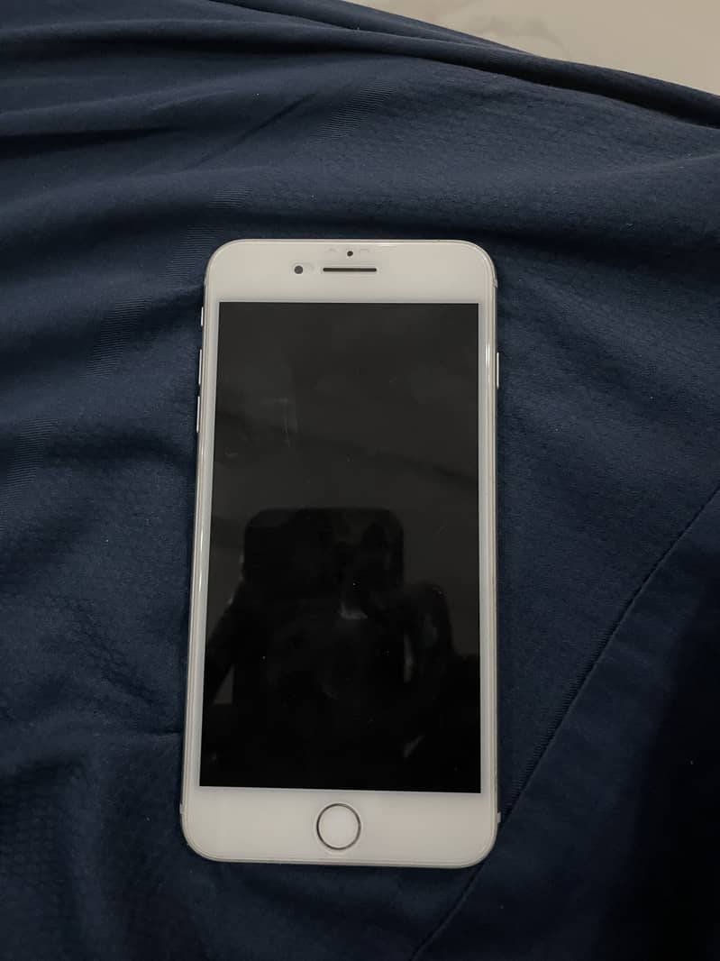 Apple iPhone 7 Plus 1
