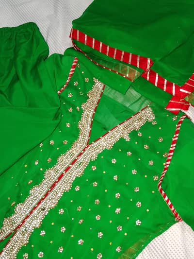 Elegant green chiffon 3-piece maxi with dupatta | party wear