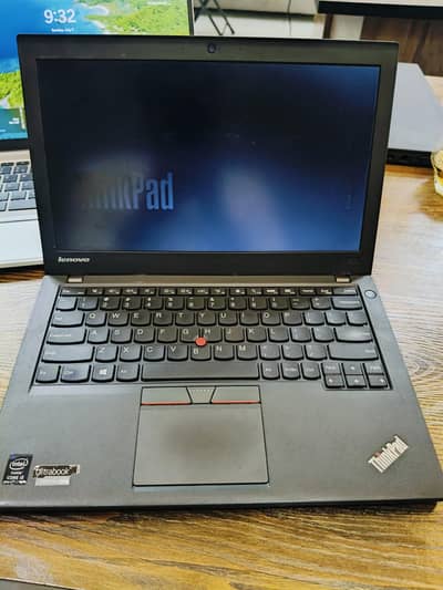 Lenovo x250 i5 5th generation 4/128 ssd