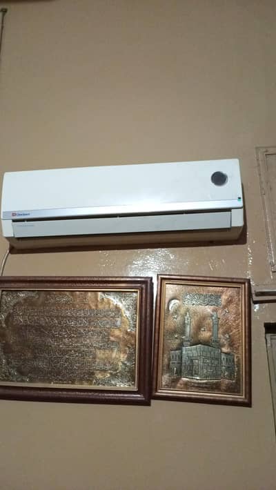 Dawlance split Ac