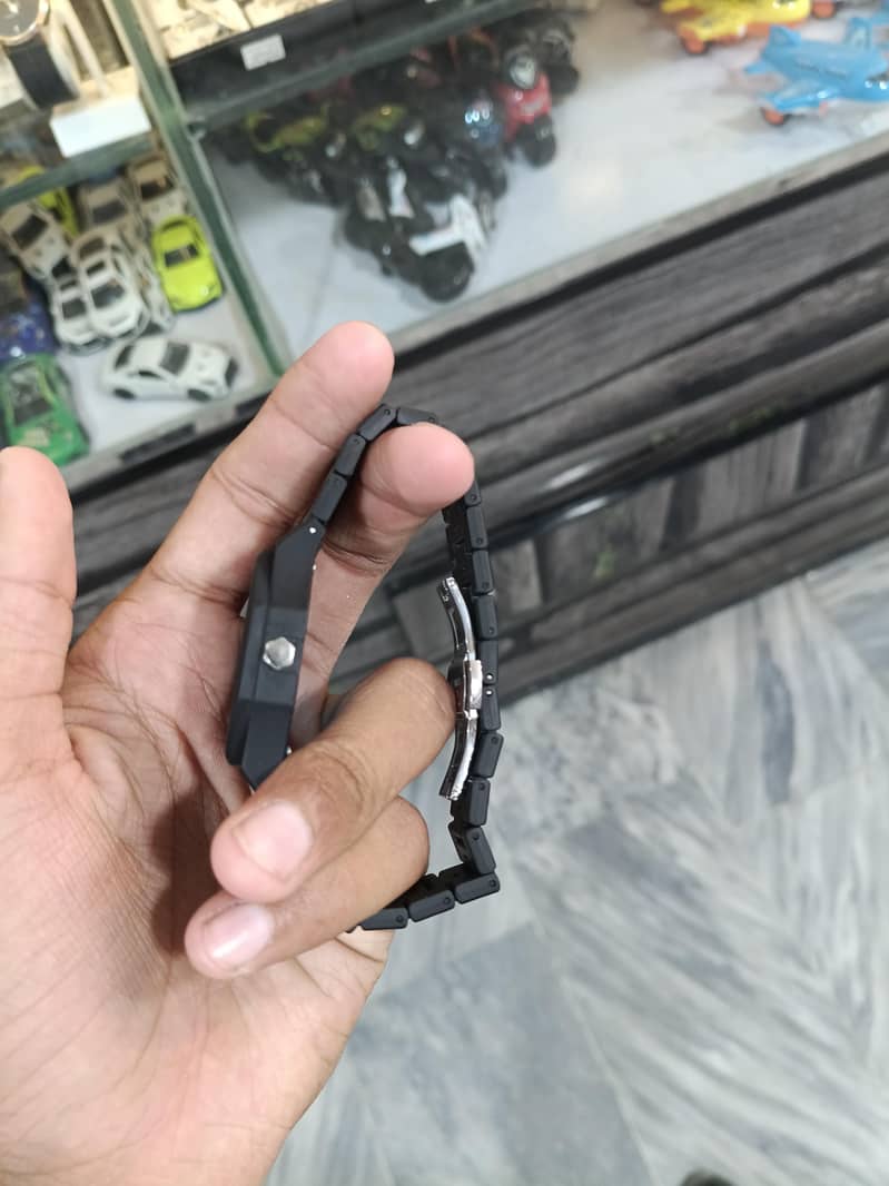 watch 1