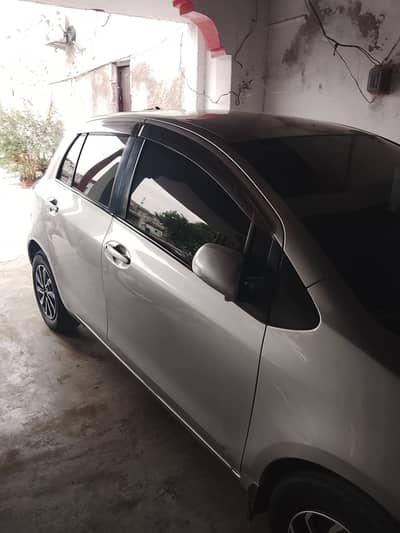 Toyota Vitz 2009