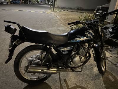 Suzuki GS 150 SE