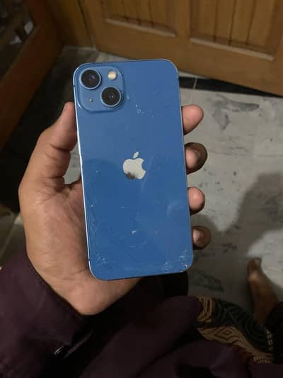 Apple iPhone 13