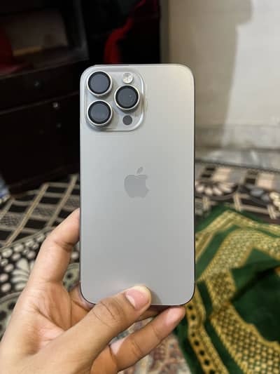 Apple iPhone 15 Pro Max