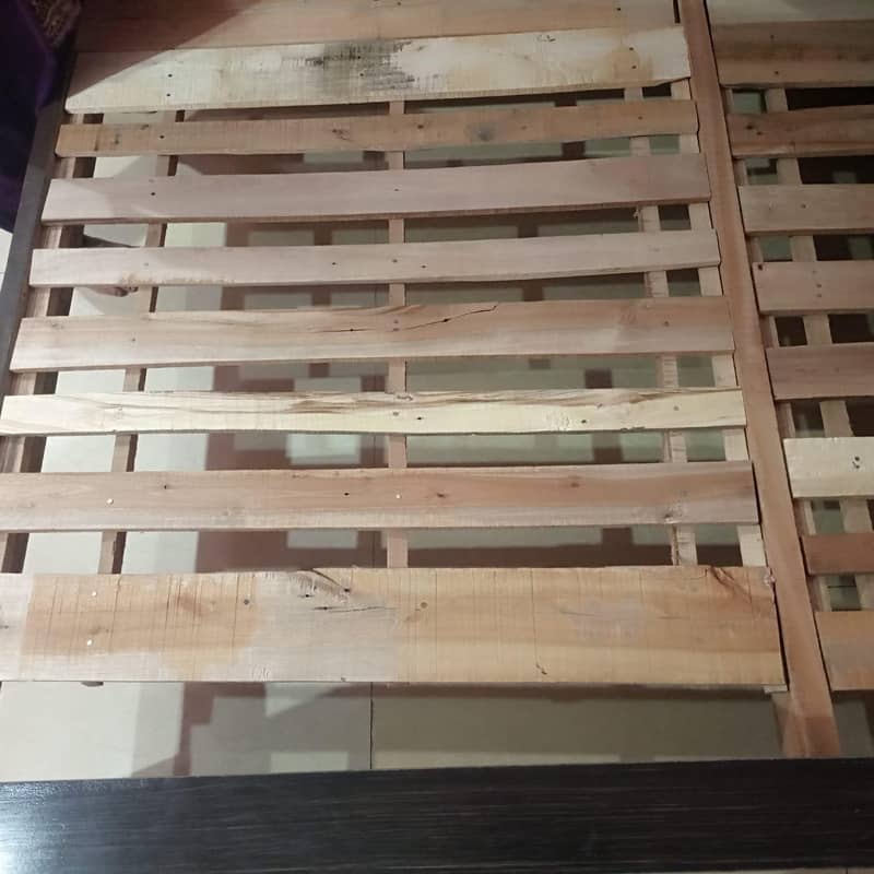 King size bed 7