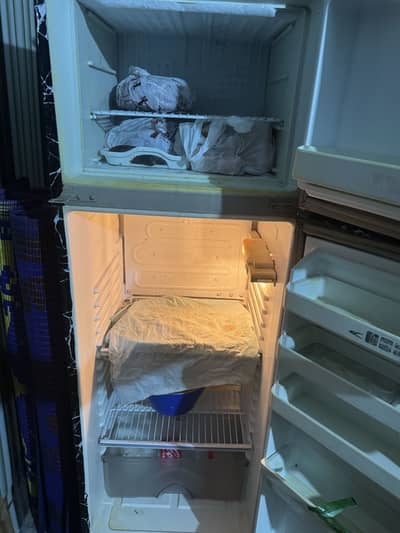 dawlance fridge