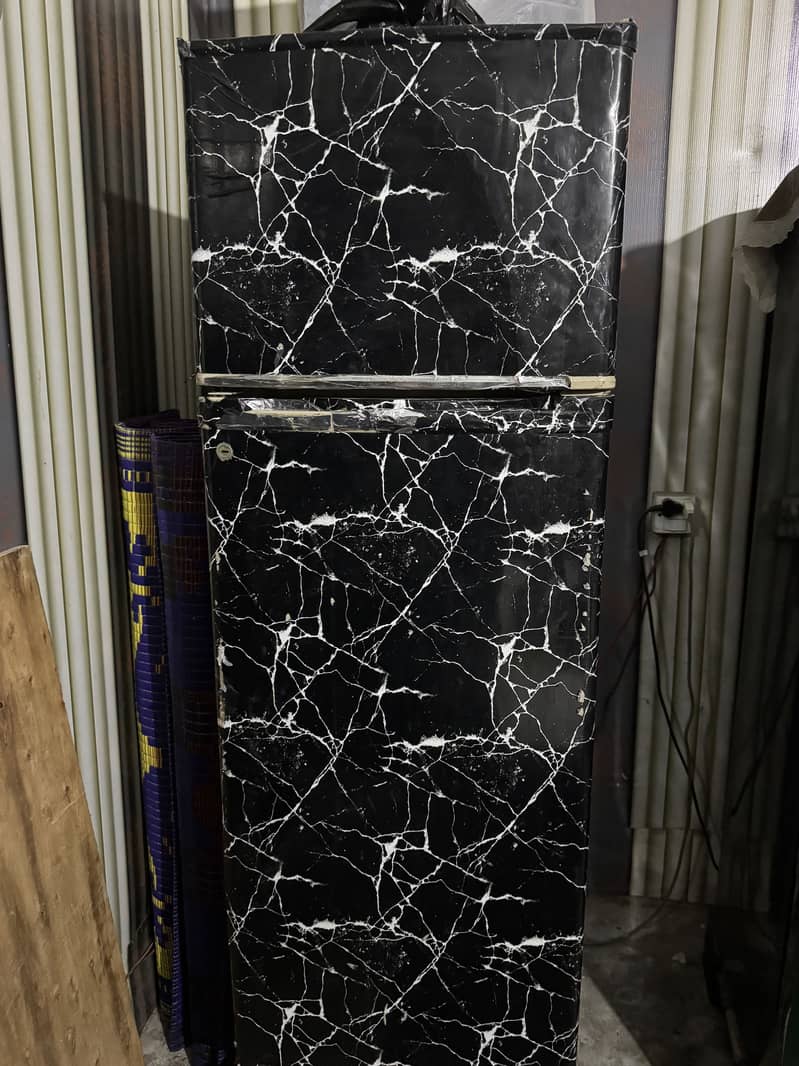 dawlance fridge 1